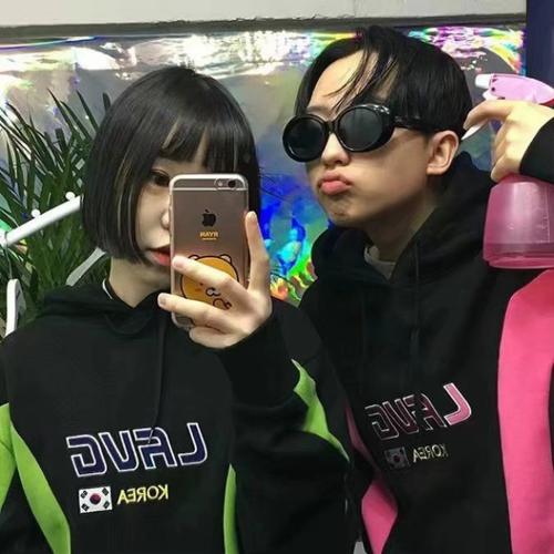 最新情侶頭像一對兩張?jiān)揎L(fēng)